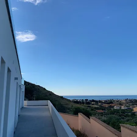 Panorama 恩佩多克莱港